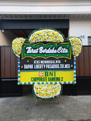 Papan Bunga Duka di Lalolara