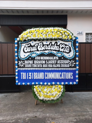 Papan Bunga Duka di Lalolara